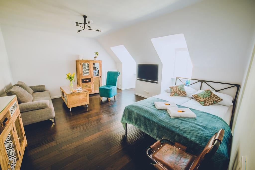 Turkusowy - Thom Apartment
